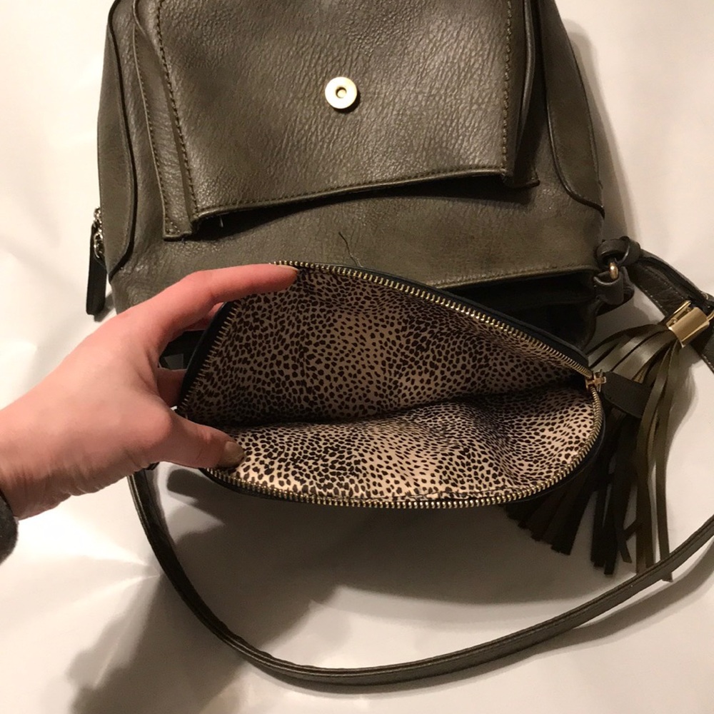 Olive Cross Body - Picture 6 of 8